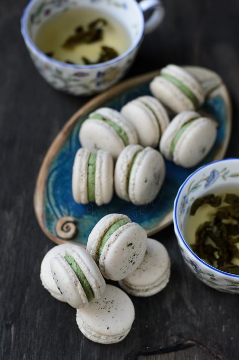 Green Tea Macarons, Tea Macarons, French Macaroon Recipes, Macaron Filling, Kefir Recipes, Macaron Flavors, French Macaroons, Jasmine Green Tea, Jasmine Tea