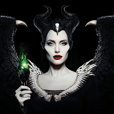 disneyladies on Instagram: “#Repost @brandonsdisneykingdom • • • • • • “There are many who prey on the innocent.” / Happy 1st November everyone! ~ Which version of…” Maleficent Quotes, Maleficent Art, Maleficent 2, Angelina Jolie Maleficent, جوني ديب, Maleficent Costume, Disney Princess Tattoo, Evil Disney, Dark Princess