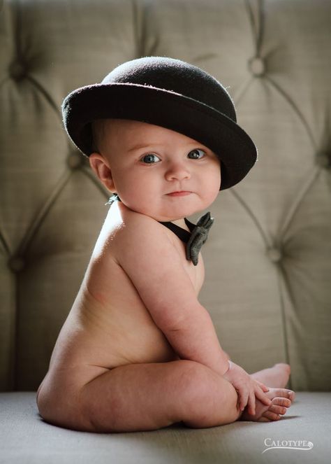 Baby Outfits For Boys, 6 Month Baby Picture Ideas, Photo Bb, Boy Photo Shoot, Trendy Photography, Baby Fotografie, Baby Photoshoot Boy, Baby Boy Pictures, Newborn Baby Photoshoot