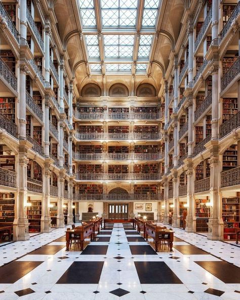 Library New York, George Peabody Library, Big Library, Trinity College Library, Peabody Library, Beautiful Libraries, World Library, Old Libraries, Beautiful Library