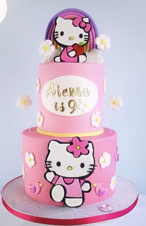 Hello Kitty Cake 2 Tier, Bolo Da Hello Kitty, Hello Kitty Birthday Theme, Hello Kitty Theme Party, 2 Tier Cake, Cake Day, Hello Kitty Birthday Party, Hello Kitty Themes, Hello Kit