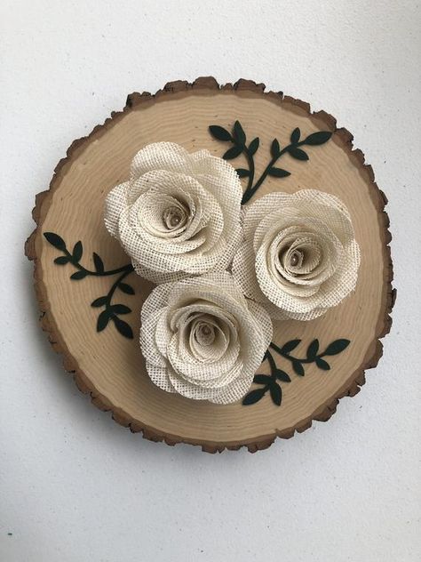 Burlap Flowers Diy, Hessian Flowers, Burlap Cake, Flower Cake Decorations, Burlap Roses, Wedding Ring Bearer Pillow, Diy Bouquets, Flowers Cake, Rustic Wedding Flowers