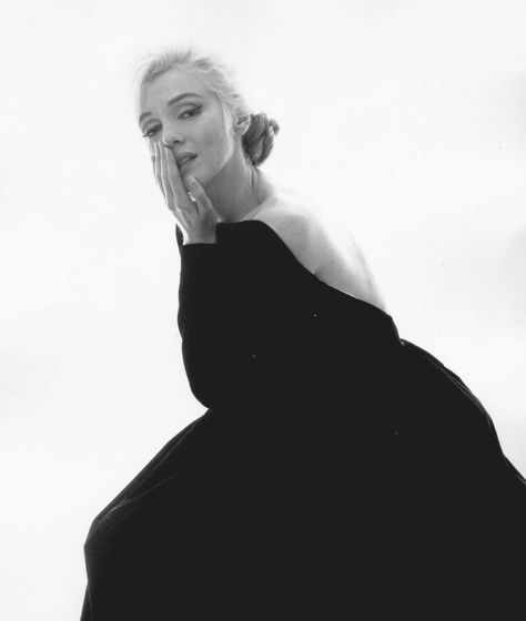 Marilyn’s last photoshoot by Bert Stern Bert Stern, Carole Lombard, Marlene Dietrich, Rita Hayworth, Norma Jean, Actrices Hollywood, Norma Jeane, Sophia Loren, Steve Mcqueen