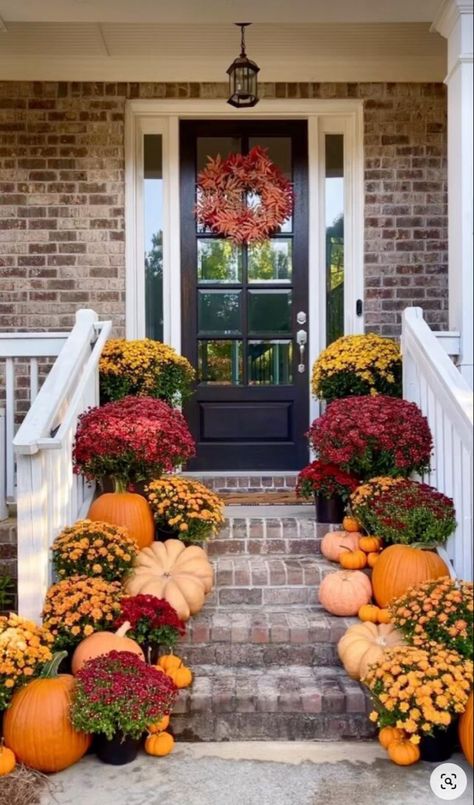 Paneled Bedroom, Fall Appetizer, Fall Stems, Appetizer Board, Fall Front Porch Ideas, Cream Kitchen, Kitchen Island Decor, Small Pantry, Christmas Porch Decor