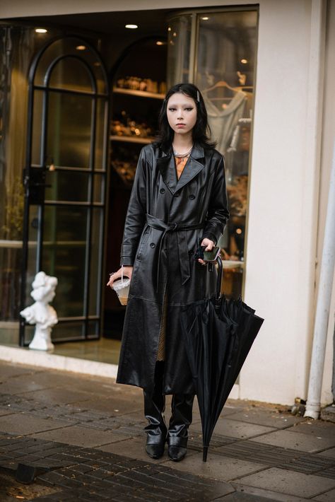 China Street Style, Chinese Street Fashion, Winter Outfits 2020, Daily Street Style, Shanghai Fashion Week, Shanghai Fashion, Cold Fits, Artsy Style, The Best Street Style