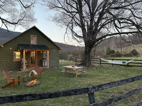 Cottage in Crozet · ★4.91 · 2 bedrooms · 2 beds · 1 bath Blue Ridge Mountains, Mountain Farm, Blue Ridge Mountain, Shenandoah National Park, Cozy Cottage, 2 Beds, Blue Ridge, Vacation Rentals, National Park