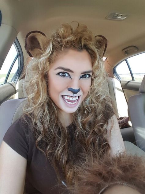 Lion face makeup Mountain Lion Costume, Lion Makeup Wizard Of Oz, Lemur Makeup, Lioness Face Paint, Lion Makeup Man, Simple Lion Makeup, Lion Face Makeup, Easy Lion Makeup, Lion Costume Diy Women's