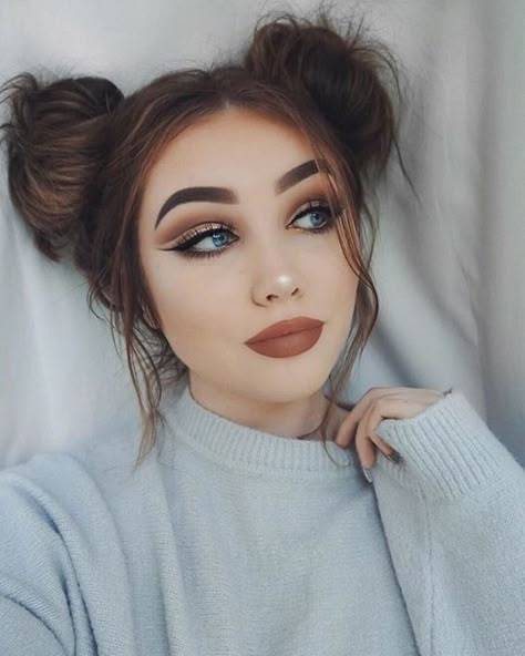 7 Beauty Trends That Are Going To Be Huge In 2017, According To Pinterest Makeup Tip, Space Buns, Fall Makeup Looks, Makeup Guide, Fall Makeup, Cut Crease, Pretty Makeup, Cute Makeup, Beautiful Makeup