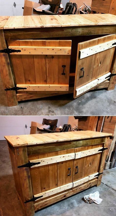 The World's Largest Collection of 16,000 Woodworking Plans! #woodworkingplans #woodworkingprojects #easywoodworkingprojects #woodworkingtools #woodworkingtips #woodworkingforbeginners #woodworkingbooks #woodworkingideas Easy Woodworking Projects For Beginners, Pallet Kitchen Island, Woodworking Projects For Beginners, Diy Pallets, Pallet Kitchen, Pallet Storage, Rustic Kitchen Cabinets, Pallet Ideas Easy, Outdoor Storage Cabinet