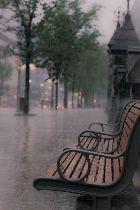 Rainy sidewalk ... Perjalanan Kota, Cozy Rainy Day, Rain Dance, Park Benches, I Love Rain, Love Rain, Walking In The Rain, Singing In The Rain, Rainy Night