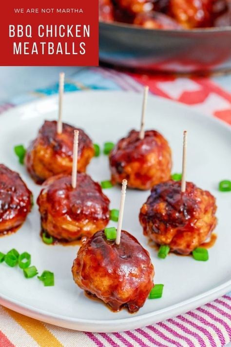 These BBQ Chicken Meatballs make the perfect party appetizer, but are also delicious when served as a main course! | wearenotmartha.com #bbqchicken #chickenmeatballs #partymeatballs #partyfood #partyappetizers Meatballs For Party, Bbq Chicken Meatballs, Party Food Meatballs, Easy Party Appetizers, Chicken Meatballs Recipe, Meatball Appetizer Recipe, Summer Appetizers Easy, Low Calorie Chicken, Bbq Sauce Chicken