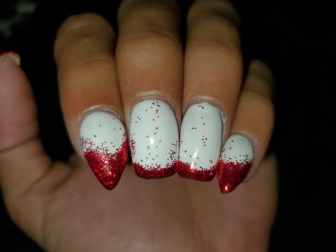 Vampire Teeth Nails, Vampire Fang Nails, Fang Nails, Blood Nails, Vampire Nails, Art Vampire, Vampire Teeth, Vampire Fangs, Cool Nails