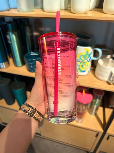 Pink Starbucks Cup, Starbucks Tumbler Cup, Stationery Obsession, Trendy Water Bottles, Clear Tumblers, How To Order Starbucks, Summer Smoothies, Cute Water Bottles, Pink Cups