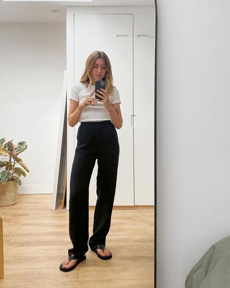 Brittany Bathgate (@brittanybathgate) • Instagram photos and videos Platform Sandal Outfit, Uniqlo Trousers, Brittany Bathgate, Trousers Outfit, Trouser Outfit, Sandals Outfit, Good Week, Summer Inspo, October 23