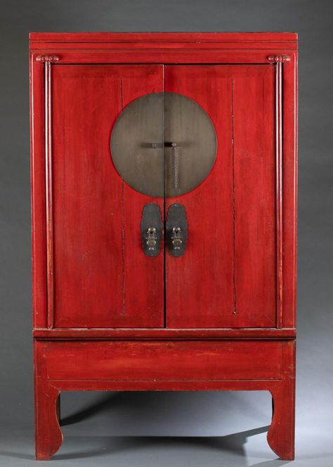 Wardrobe Cabinet Bedroom, Asian Bedroom, Wedding Cabinet, Red Shelves, Red Cabinets, Chinese Theme, Antique Chinese Furniture, Red Furniture, Lacquer Furniture