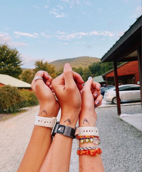 Matching Hiking Tattoo, Nature Sister Tattoos, Best Friend Tattoos Outdoors, Camping Theme Tattoo, Travel Buddies Tattoo, Summer Camp Tattoo Ideas, Best Friend Nature Tattoos, Best Friend Mountain Tattoos, Summer Camp Tattoo