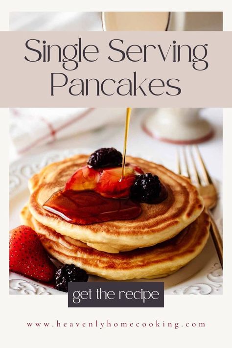 Single Serving Pancake Recipe, Small Pancake Recipe, Single Serve Breakfast Recipes, Small Batch Pancake Recipe, Single Serve Breakfast, Quick Pancakes, Pancakes For One, Pancakes For Two, Yummy Pancake Recipe