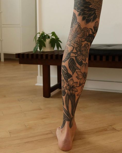 Cohesive Leg Sleeve Tattoo, Magnolia Tattoo Leg, Partial Leg Sleeve Tattoo, Leg Flower Sleeve, Beautiful Leg Tattoos For Women, Botanical Tattoo Leg Sleeve, Women With Leg Tattoos, Leg Sleeve Women Tattoo, Plant Leg Sleeve