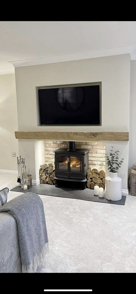 Wood Burning Stoves Living Room, Log Burner Living Room, Feature Wall Living Room, Snug Room, Sala Grande, Living Room Renovation, Cosy Living, Living Room Decor Fireplace, Cottage Living Rooms