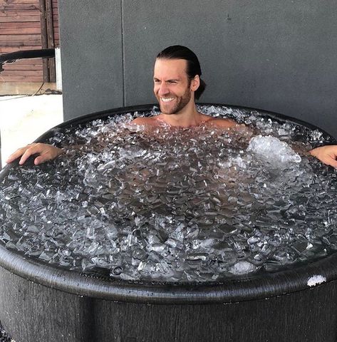 Ice Therapy, Cryo Therapy At Home, Cold Water Therapy, Cryo Therapy, Ice Bath, Ice Bath Therapy, Water Therapy Spa Bed, Hydrotherapy Spa, Bath Tube