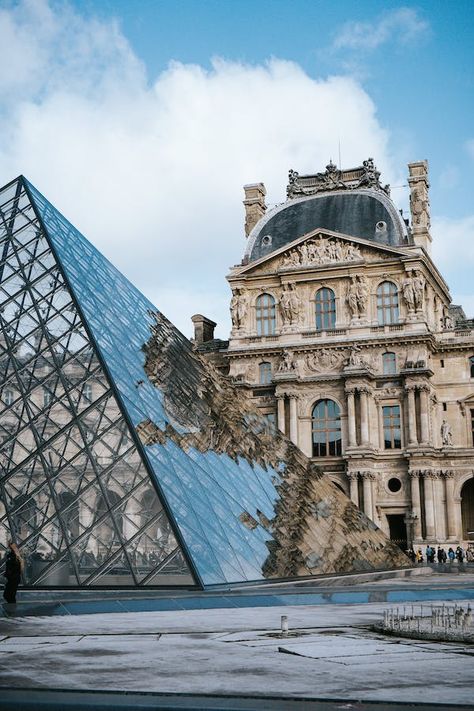 Photo of The Louvre Museum in Paris, France · Free Stock Photo Louvre Museum Photo, Louvre Museum Photography, The Lourve Museum, France Buildings, French Motivation, Architecture Motivation, Paris Scrapbook, Louvre Art, 2023 Illustration