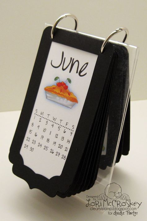 Love Calendar Ideas, Cute Calendar Ideas, Diy Calendar Ideas, Diy Desk Calendar, Hanging File Organizer, Calendar Holder, Easel Calendar, Flip Calendar, Calendar Craft