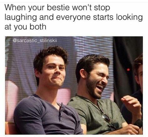 Not Everyone Can Read This, Best Friend Reaction Pic, Me And My Friends Funny, Random Funny Things, Wolf Meme, Short Guys, Teen Wolf Memes, Funny Memes About Life, Teen Wolf Funny