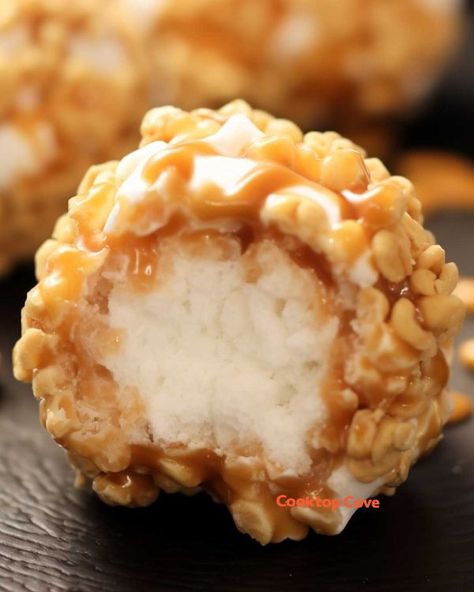 Rice Krispie Balls Recipe, Rice Krispie Balls, Large Marshmallows, Rice Krispies Cereal, Easy Candy Recipes, Holiday Baking Recipes, Dessert Platter, Candy Recipes Homemade, Christmas Candy Recipes