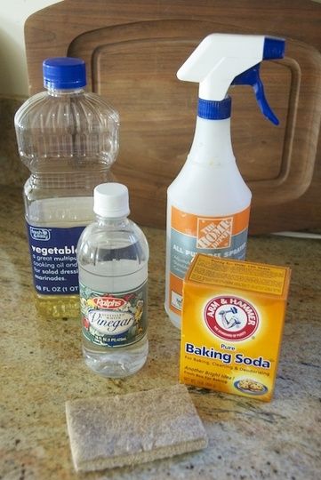 Cleaning grease from kitchen surfaces Bathroom Cleaners, Cleaning Diy, Green Clean, Kitchen Surfaces, Smitten Kitchen, Household Cleaning Tips, Diy Cleaners, Cleaning Recipes, Cleaners Homemade