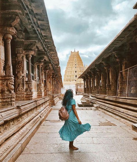 Temple Poses For Women, Temple Photoshoot Women, Photoshoot In Temple, Temple Outfit Indian, Temple Photoshoot, Delhi Trip, Virupaksha Temple, Temples Of India, India Places