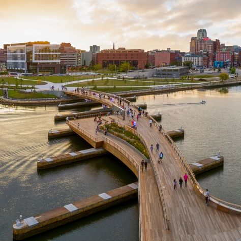 Dezeen's top 10 bridges of 2020 Urban Planning, Infrastructure Design, Bridges Architecture, Desain Lanskap, Bridge Design, Pedestrian Bridge, A Bridge, Boat Building, Built Environment