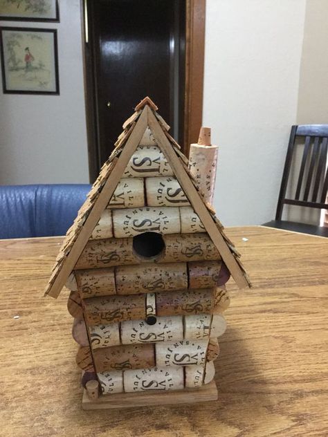 How cute is this birdhouse? Wine Cork Birdhouse, Wine Corkscrew, Decorative Bird Houses, Pet Bird, Rustic Farmhouse Style, Cork Crafts, Wine Cork, New Crafts, Rustic Farmhouse