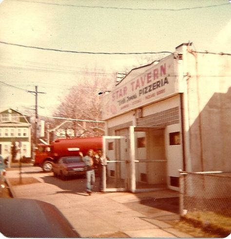 Star Tavern in Orange NJ Upper Darby, Pennsylvania History, Feeling Groovy, Cedar Grove, Vintage Neon Signs, Vintage Neon, Essex County, Detailed Coloring Pages, Jersey Girl