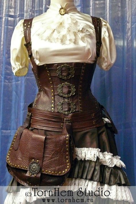 Steaumpuck clothes style designs Steampunk Librarian, Steampunk Fashion Women, Punk Clothes, Pirate Style, Mode Steampunk, Steampunk Aesthetic, Steampunk Dress, Steampunk Cosplay, Diy Clothes Design