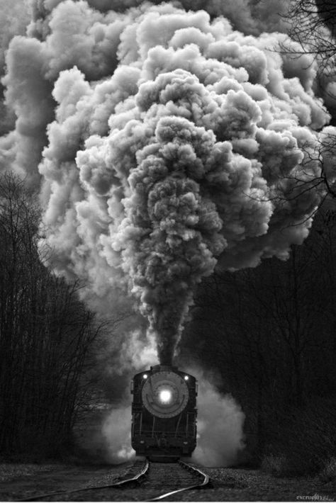 Black and White My favorite photo                                                                                                                                                      More #ModernPhotography Funny Couple Photography, Black And White Photo Wall, Black And White City, Black And White Picture Wall, Monochrome Art, Black And White Landscape, Black And White Photograph, Vintage Train, Black N White Images