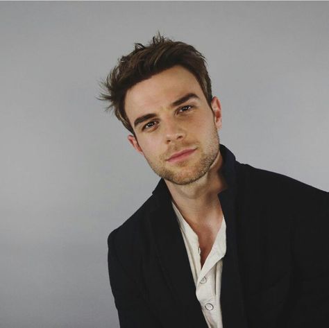 Nathaniel buzolic ♥ Kol And Davina, Nathaniel Buzolic, The Mikaelsons, Kol Mikaelson, Original Vampire, Vampire Diaries Cast, Joseph Morgan, Hot Actors, Vampire Diaries The Originals