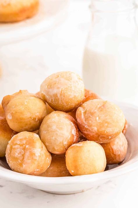 Sourdough Donuts Sourdough Discard Donuts Fried, Sourdough Discard Donuts Recipe, Discard Donut Holes, Air Fryer Sourdough Donut Recipes, Sourdough Discard Donut Holes, Sourdough Discard Donut Recipes, Sourdough Donut Holes, Sourdough Doughnut Recipe, Sourdough Donut