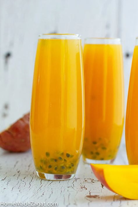 Mango passion fruit juices is a refreshing combination of fresh mango and passion juices. The perfect summer addition. Fresh Fruit Juice Recipes, Passion Fruit Lemonade, Juices Recipes, Passiflora Edulis, Fruit Lemonade, Mango Lemonade, Frozen Juice, Fruit Juice Recipes, Pineapple Lemonade