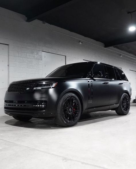 Black Range Rover Autobiography, Matte Black Range Rover Sport, Black Matte Range Rover, Range Rover Svr Black, Range Rover 2024 Black, Range Rover Black Matte, Black And White Range Rover, Range Rover Lumma Clr Rs, Blacked Out Range Rover