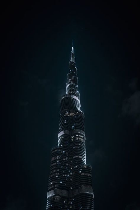 Dubai Dolphinarium, Sky Iphone, Black Building, Hd Wallpapers For Pc, European City Breaks, Dubai Aesthetic, Soft Power, Iphone Wallpaper Sky, Night Sky Wallpaper