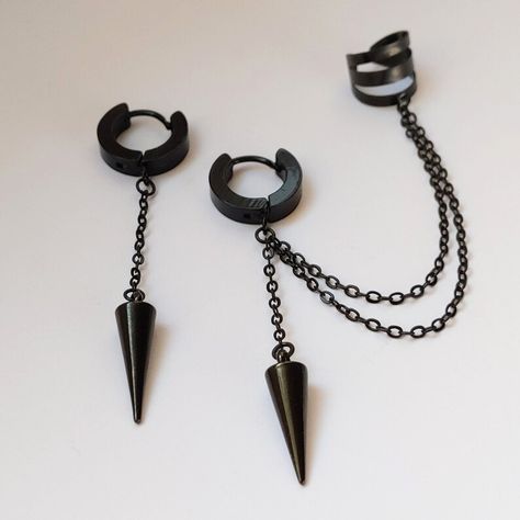 black spike earrings with cuff Alt Style Outfit, Aliyah Core, Core Outfits, Punk Looks, Christmas Clothes, Goth Jewelry, Spike Earrings, Ear Cuff Earings, The Chain