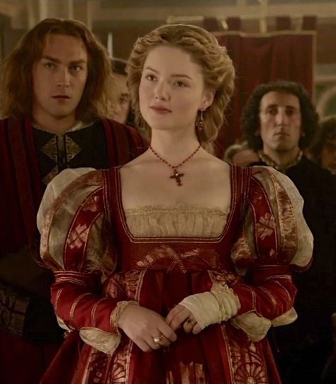 Holliday Grainger as Lucrezia Borgia in The Borgias (TV Series, 2012).