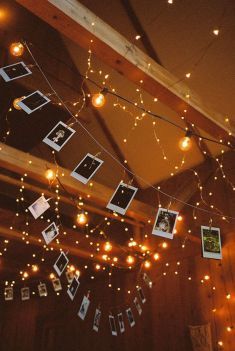 This is one of the fairy lights bedroom ideas that is perfect to hang pictures with. #fairylights #stringlights #bedroomlights Autumn Interior, Photo Polaroid, Fairy Lights Bedroom, Decor Studio, Hanging Pictures, Bedroom Lighting, Bedroom Inspo, My New Room, The Room