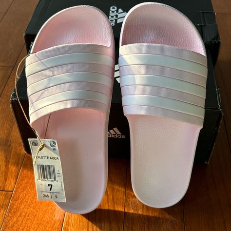 Adidas Sandals Women, School Sandals, Adidas Flip Flops, Adidas Slippers, Light Pink Adidas, Adidas Sandals, Cute Flip Flops, Flip Flops For Women, Pink Flip Flops