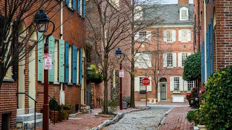 From a midcentury modern development in Northeast Philadelphia to a enclave of Tudor homes in East Falls, here are some of the most historically significant districts in the city. Northeast Philadelphia, Philadelphia Neighborhoods, Tudor Homes, Historic Philadelphia, Visit Philadelphia, Garden District, Tudor House, Historical Place, Travel Design