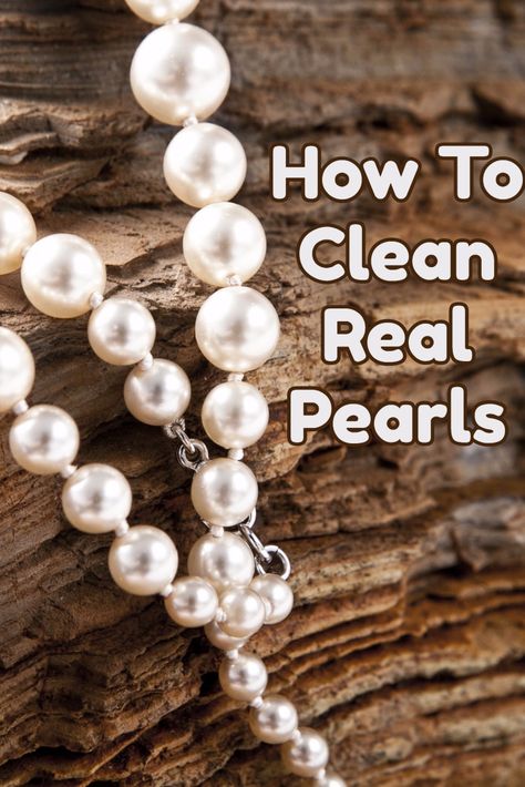 How To Clean Pearls, Homemade Jewelry Cleaner, Diamond Circle Necklace, Jewelry Knowledge, Silver Jewelry Cleaner, Clean Gold Jewelry, Freelance Jobs, Product Shots, Cleaning Silver Jewelry