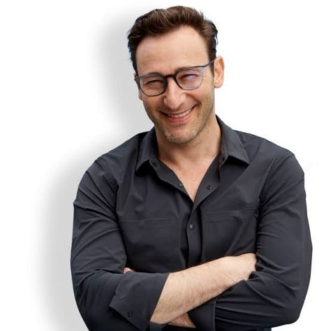 Picture of British-American author and inspirational speaker, Simon Oliver Sinek Ted Talks, Simon Sinek Books, Start With Why, Find Your Why, Simon Sinek, 9th October, Inspirational Speaker, British American, Think Tank