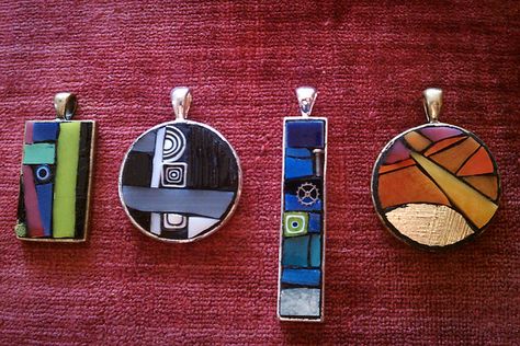 bright colored mosaic pendants | Shannon Kuchera | Flickr Mosiac Jewelry, Jewelry Mosaic, Mosaic Necklace, Mosaic Rocks, Micro Mosaic Jewelry, Mosaic Inspiration, Mosaic Jewelry, Stained Glass Jewelry, Fused Glass Jewelry