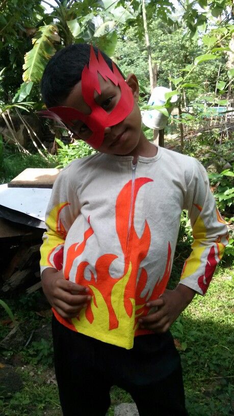 Diy Fire Costume, Fire Costume Ideas, Flame Costume, Shakespeare Costumes, Simple Mask, Fire Costume, Fireman Costume, Hidden Identity, Firefighter Party