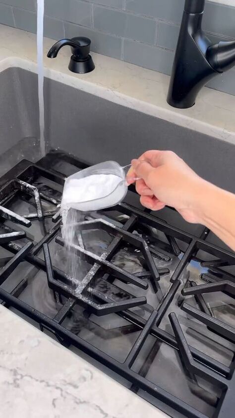 How To Deep Clean Gas Stove Top, Deep Clean Gas Stove Top, How To Clean A Gas Stove Top Grates, Cleaning Gas Stove Top Grates, How To Clean Burners On Gas Stove, How To Clean A Stove, Best Way To Clean Stove Top, Cleaning Stovetop Grates, How To Clean Gas Stove